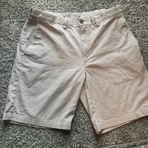 Haggar Vintage Light Cherry  Patterned Men's Flat-Front Shorts